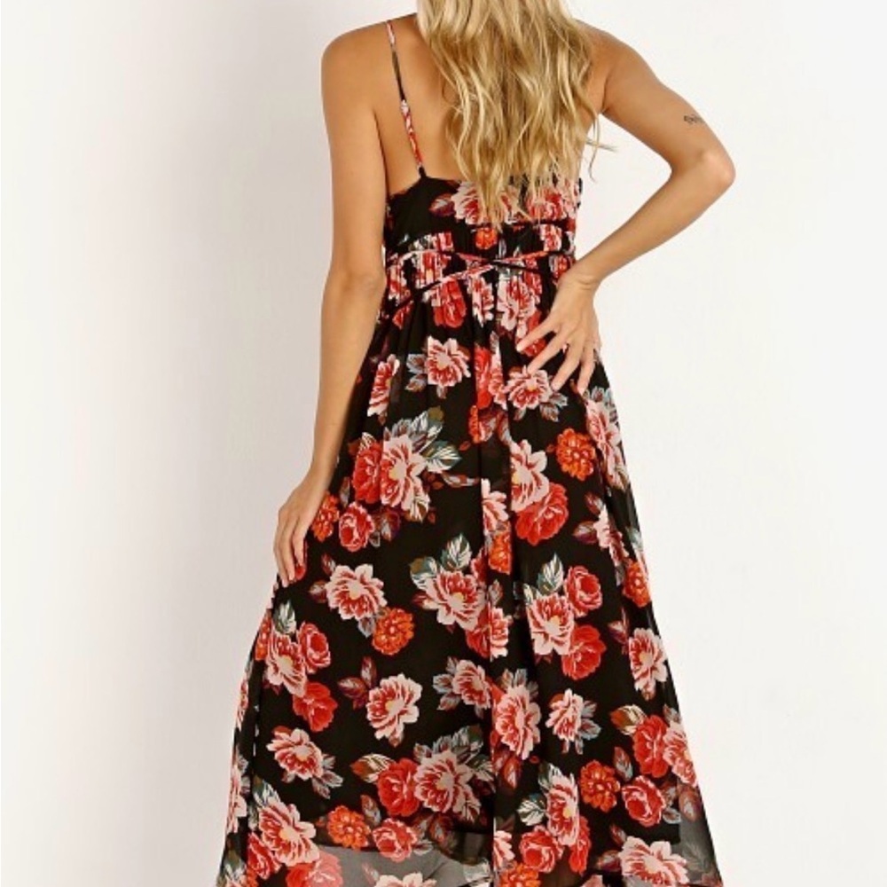 ASTR The Label Marissa Floral Witchy Handkerchief Hem Flowy Boho Dress - Picture 2 of 16